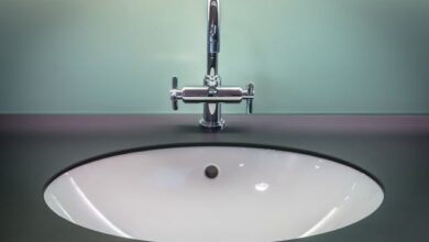 brushed-nickel-vs-stainless-steel-–-choosing-the-perfect-faucet-finish